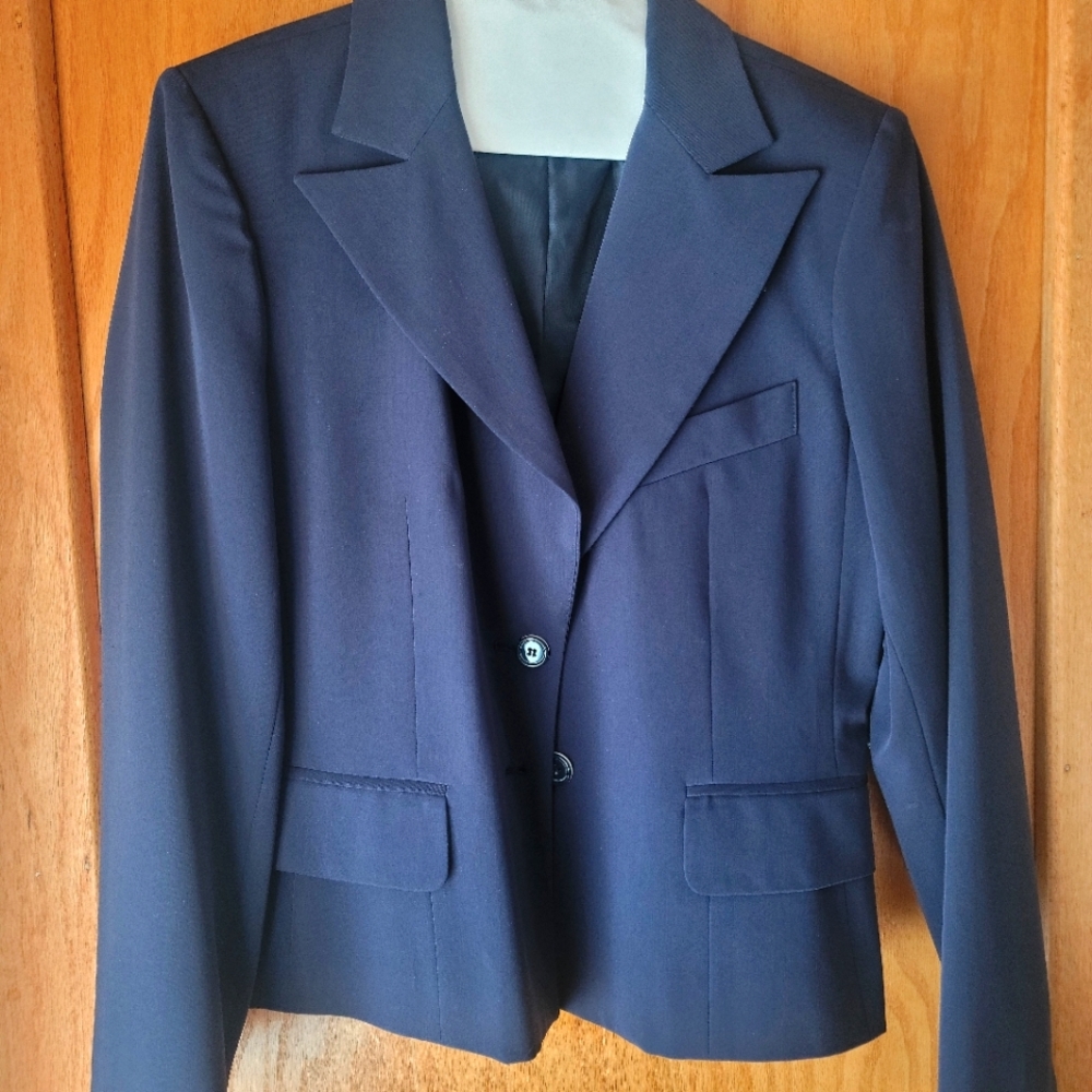 Bern and Mort Skirt suit-navy